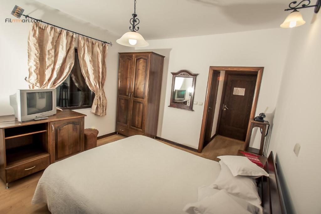 Hotel Ieremia Movila Сучевица Экстерьер фото